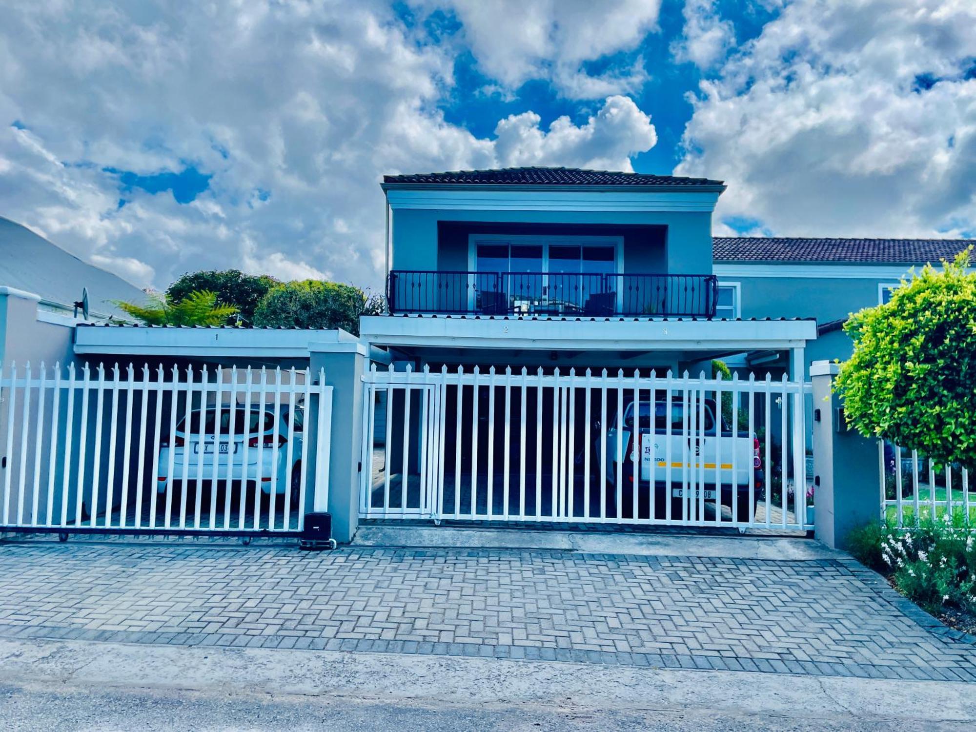 Calm Waters Guesthouse Plettenberg Bay Exterior photo