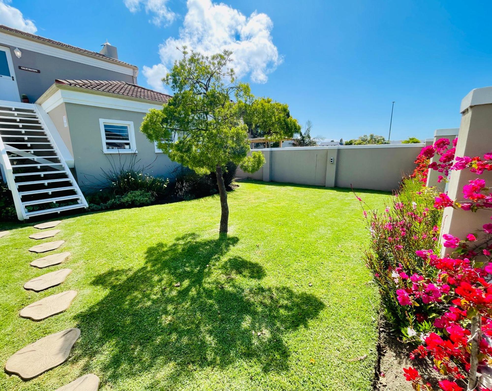 Calm Waters Guesthouse Plettenberg Bay Exterior photo